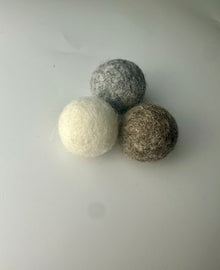 LionsLike Filzbällchen