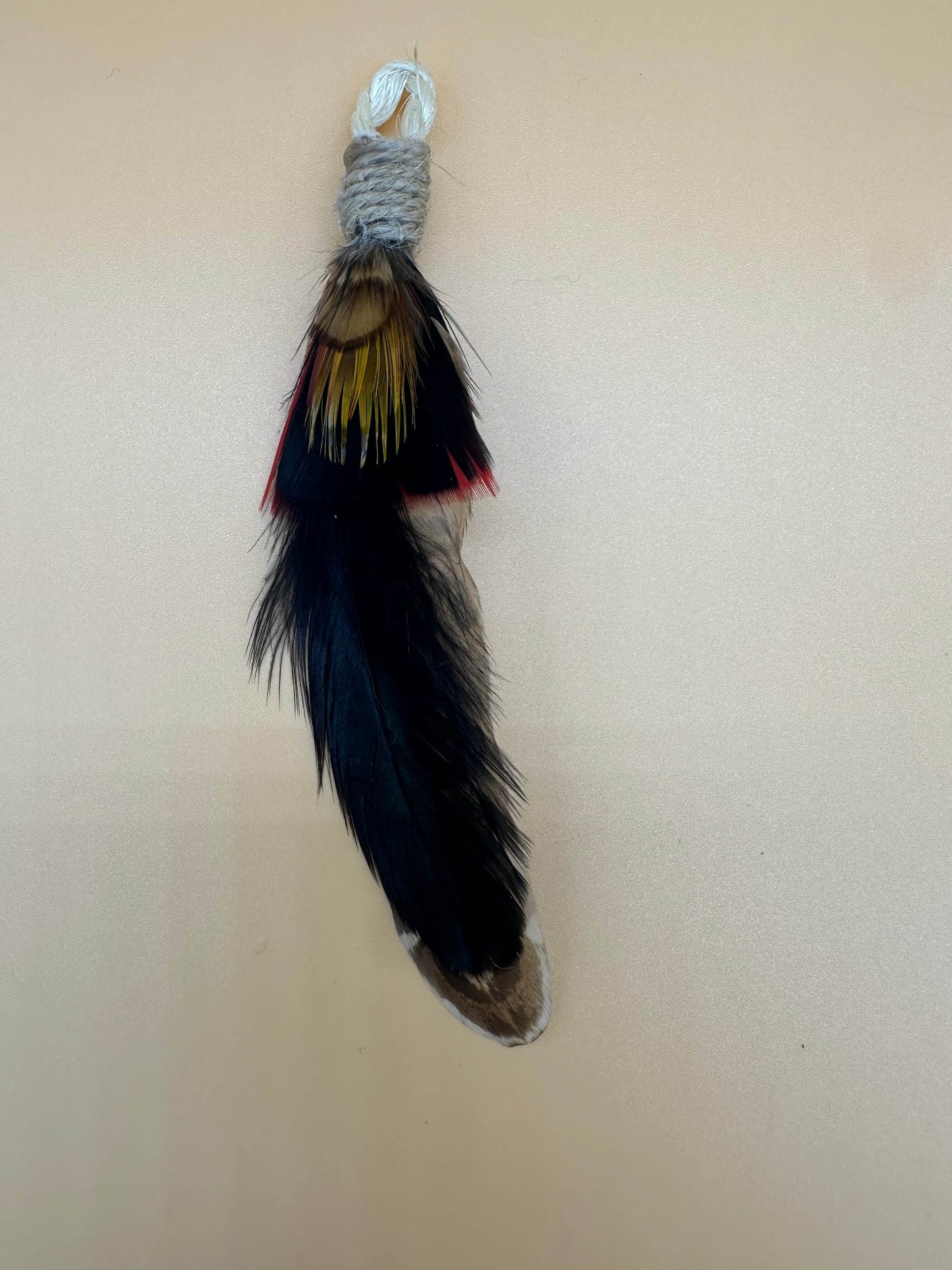 LionsLike Feder-Nagel-Angel-Anhänger