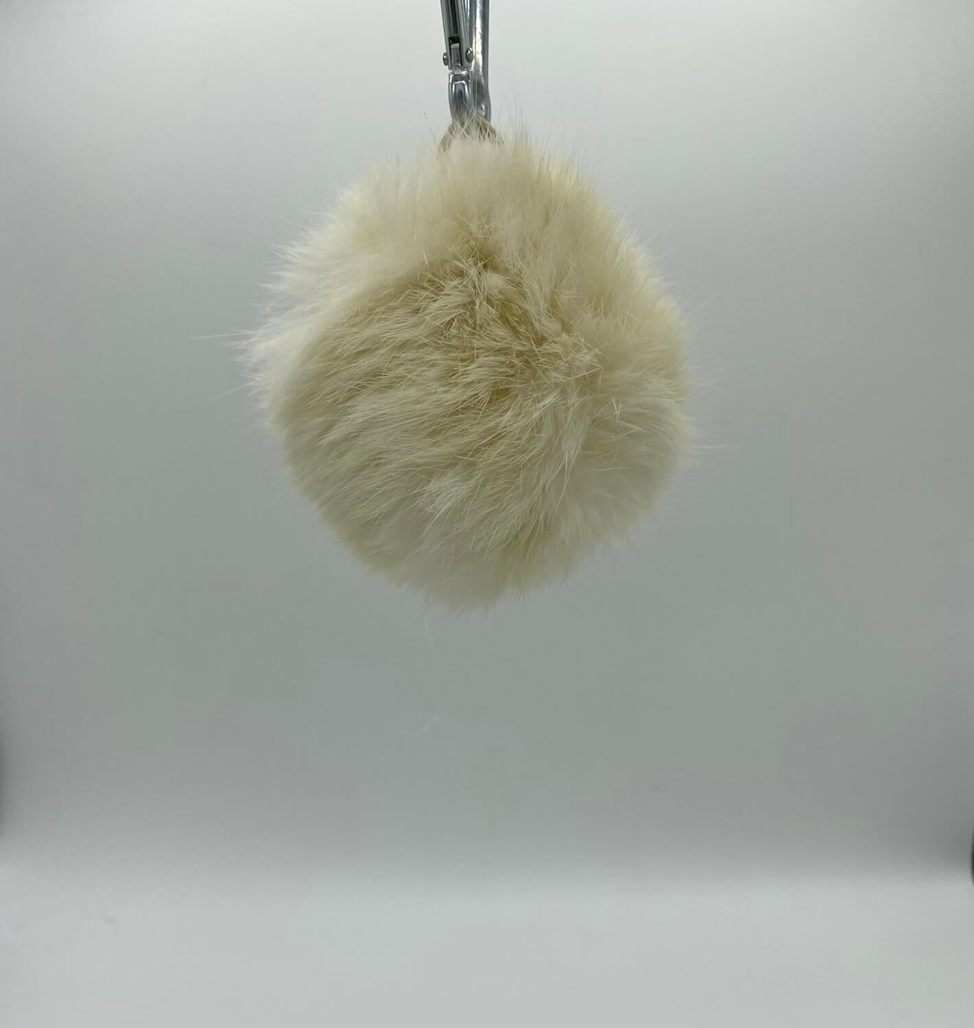 LiosnLike Fellbällchen Anhänger & Angel