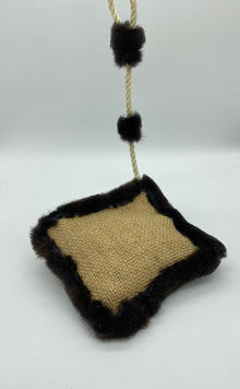 LionsLike Kratz & Knister-Kissen